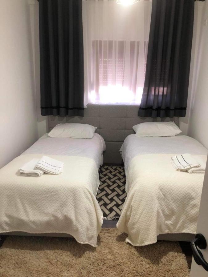 Noah'S Boutique - Apart-Hotel In Korce Extérieur photo